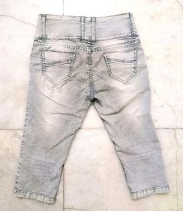 Denim High Waist Capri Jeans