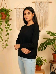 🎄Buy 1, Get 1 Free🎁Navy Blue Knit Sweater M/ L