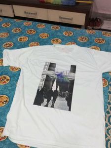Graphic Print T-Shirt