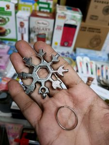 Snowflake Tool (18in1)