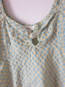 ‼️Price Drop‼️Gingham Tie-Front Crop Top