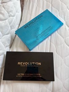 Makeup Revolution London 32 Eyeshadow Palette