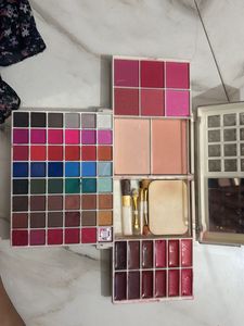 Makeup Kit