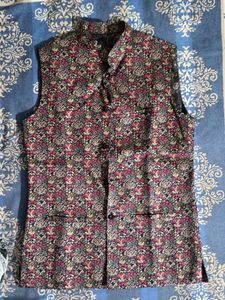 Men Blue Kurta With Silk Jacket