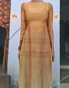 Elegant Gold Embroidered Kurti