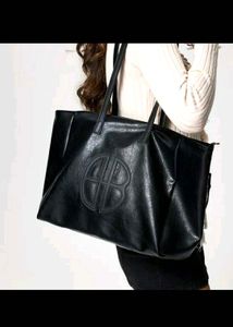 🖤Chic Black Tote Bag