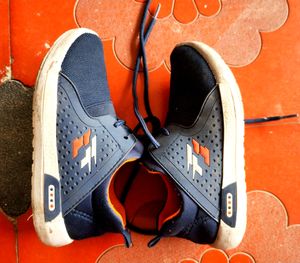 Max Shoes - Size 27