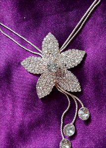 Sparkling Flower Necklace