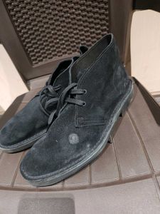 brand new Clarks orginal boots Stylish minor damag