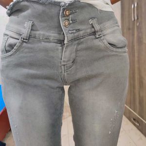 Gray High-Waisted Jeans