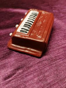Trending Miniature Harmonium