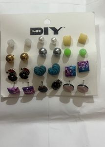 12 Pair of  Earring