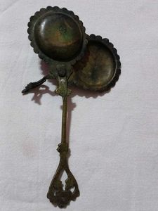 Vintage Metal Incense burner / Kajal Applier