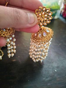 Earings and broach combo