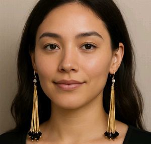 Gold tassel earrings 🌷