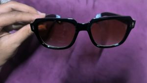 Stylish Black Sunglasses with yellow glasses