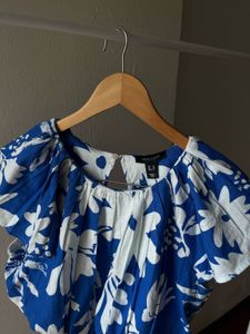 NEW LOOK Floral Blue Crop Top