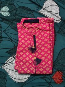 Pink & Gold Patterned Kurti
