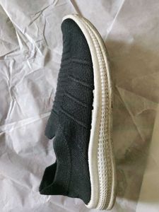 USED CASUAL SHOE FOR WOMAM