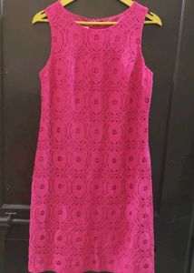 Elegant Pink Lace Sleeveless Dress