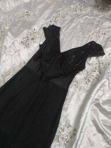 Elegant Black Slit Gown
