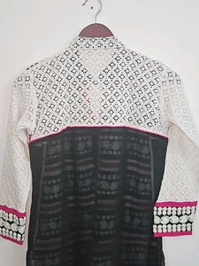 Pretty Kurta For Women