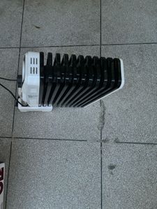 🆕USHA Oil Filled Radiator Room Heater 2700 Watts