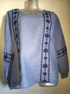 🎁Buy 1, Get 1 Free🎁Blue Embroidered Top Size S/M