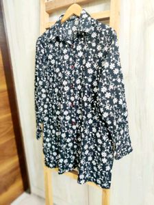 Black Floral Button-Down Shirt Size-36-M
