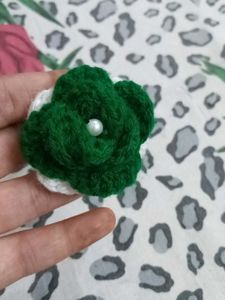 Green Knitted Flower Hair Clip