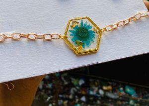 resin preserved flowers jewellery set