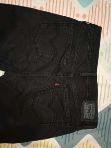 Levi&#39;s 710 Super Skinny Black Jeans