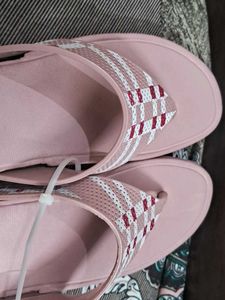 Conform Pink Flip-Flops