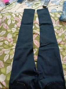 Women&#39;s Black Jean