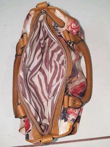 06 Hand Bags