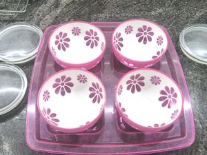 snacks/Dryfruits tray with four lid bowls