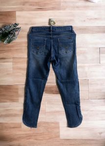 Blue Jeans Slim Fit
