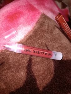 Harkoi Lip nd cheek Tint