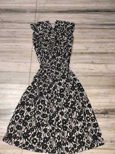 Sleeveless Beautiful One Piece 😙✨