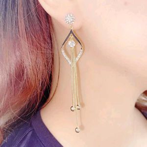 Dangling Diamond Earrings
