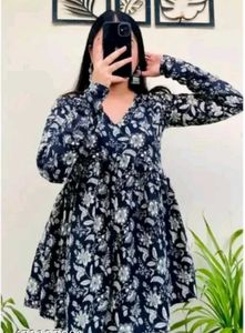 Black Floral Trendy V-neck Short Kurta Top