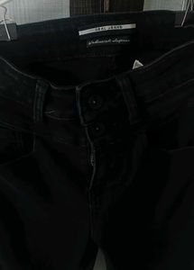 DEAL JEANS ( BRAND)  FOR WOMEN