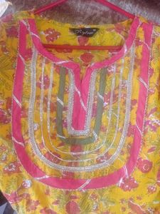 Kurta With Pink Leggings