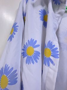 Daisy Print Tie-Front Top