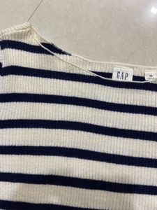 GAP Striped Long Sleeve Pullover