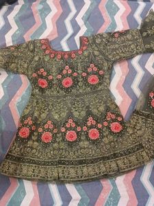 baby girl Elegant Embroidered Kurta shrara set