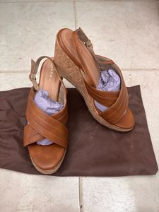 “M&amp;H” Tan High Wedges (Almost 🆕)