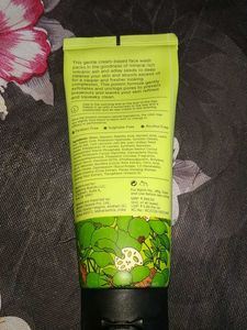 Quench Pore Clearing Exfoliating Face Was