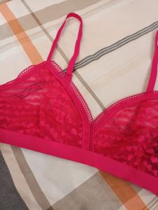 H&amp;M B70...32B Net Bra