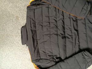 Voxati Men&#39;s Black Jacket, Cap/Hood not available